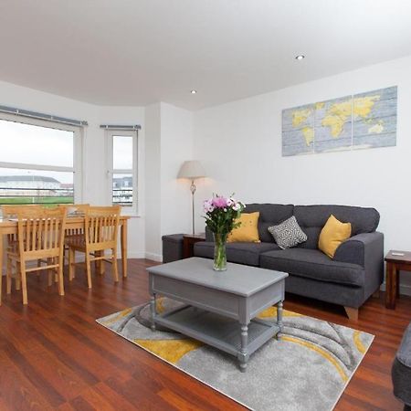 Ferienwohnung Super Prime Park View Duloch By Tba Dunfermline Exterior foto